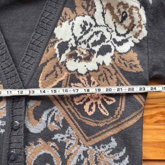 Vintage Women’s Norton McNaughton Gray Floral Cardigan Fair Isle Cottagecore - Picture 6 of 9